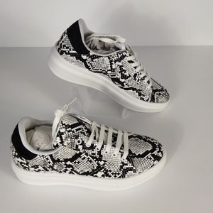 Topshop black and white cubas